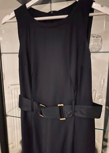 Kemer Detaylı Siyah Mini Elbise - Görsel 2