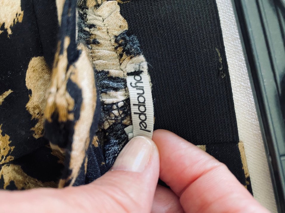 Düğmeli Leopar Desenli Mini Şort - Görsel 3