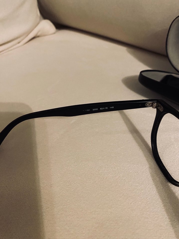 Ray-Ban Siyah Minimalist Kadın Gözlüğü - Görsel 3