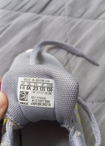 Adidas spor ayakkabı