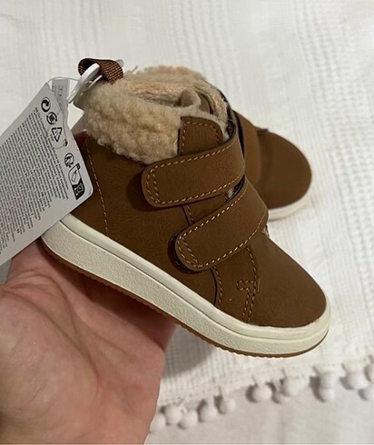 19 Beden H&M Kürklü bot/spor ayakkabı