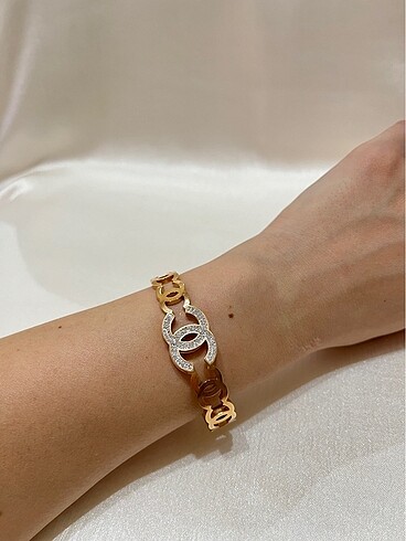 Beden çeşitli Renk Chanel rose gold kelepçe