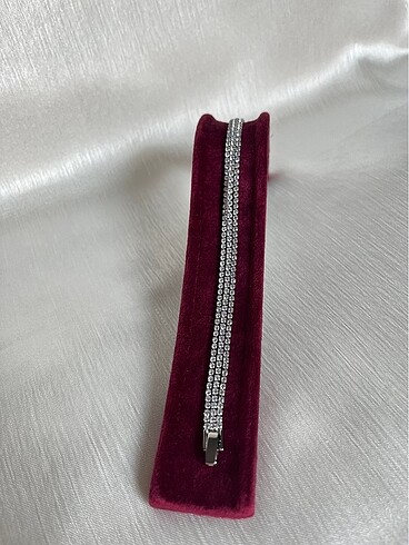 Tasarımcı silver renk 3 sıra su yolu bileklik