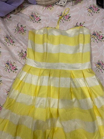 sarı mini elbise