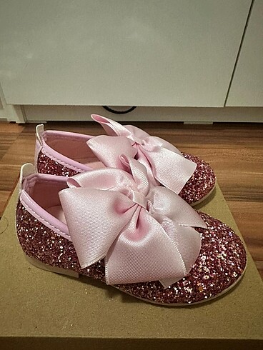 Le mabelle pembe simli babet