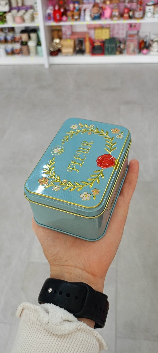 Mavi Çiçek Desenli Metal Toz Kutusu - Görsel 2