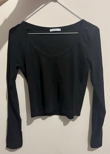 Siyah V Yaka Uzun Kollu Crop Top - Görsel 3