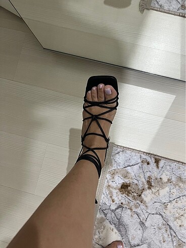Zara Bağlamalı topuklu sandalet ayakkabı
