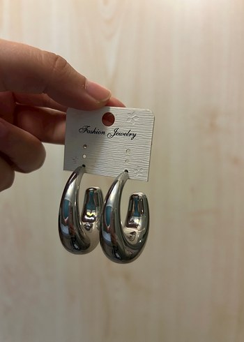 Bershka Halka Küpe
