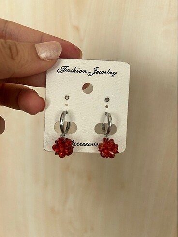 Accessorize Çiçek küpe