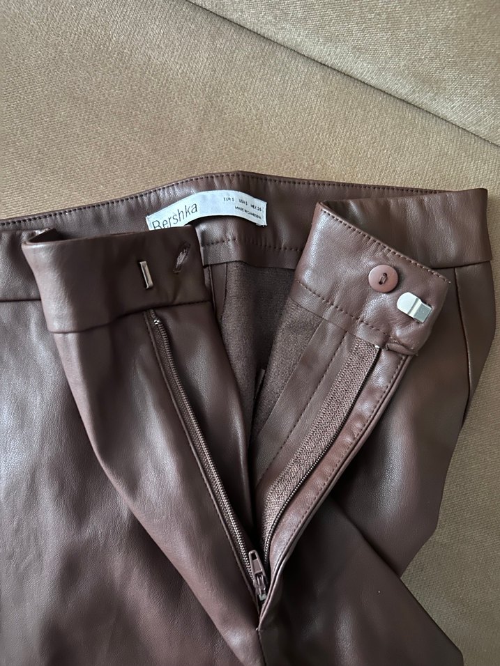 Bershka Kahverengi Suni  Deri Pantolon - Görsel 4