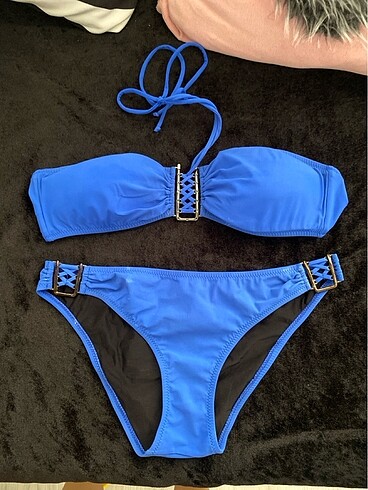 Mavi bikini
