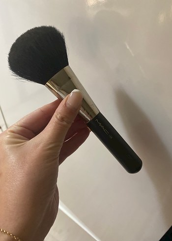  Beden Mac Makyaj Fırçası allık ve pudra