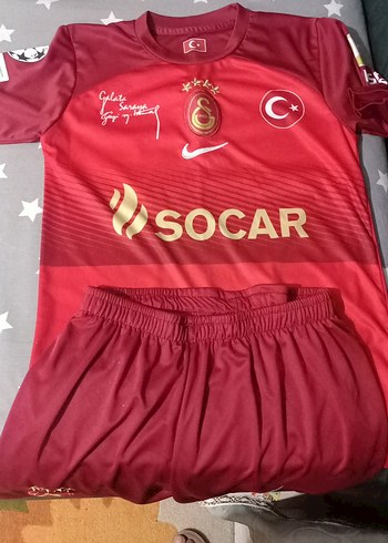 Kırmızı Erkek Kısa Kollu Futbol Forması