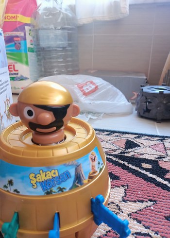 Fisher Price TOMY Renkli Korsan Varil Oyunu