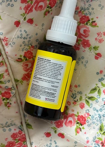 La Roche Posay Maru Derm Niacinamide %10 Serum