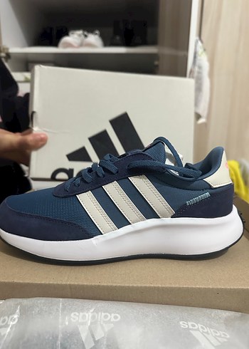Adidas 38
