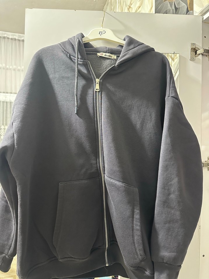 Kadın  Gri Fermuarlı Kapüşonlu Sweatshirt - Görsel 2