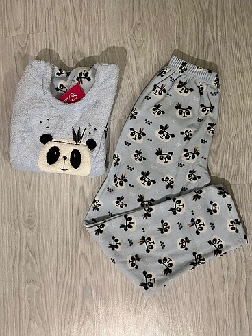 Diğer Polar Pijama Takımı ????