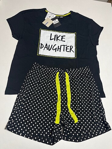 Şortlu pijama takımı