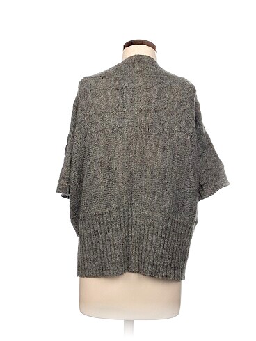 m Beden Pull and Bear Hırka %70 İndirimli.