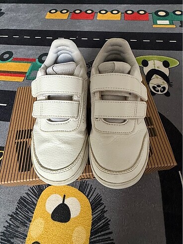 Adidas Spor ayakkabı