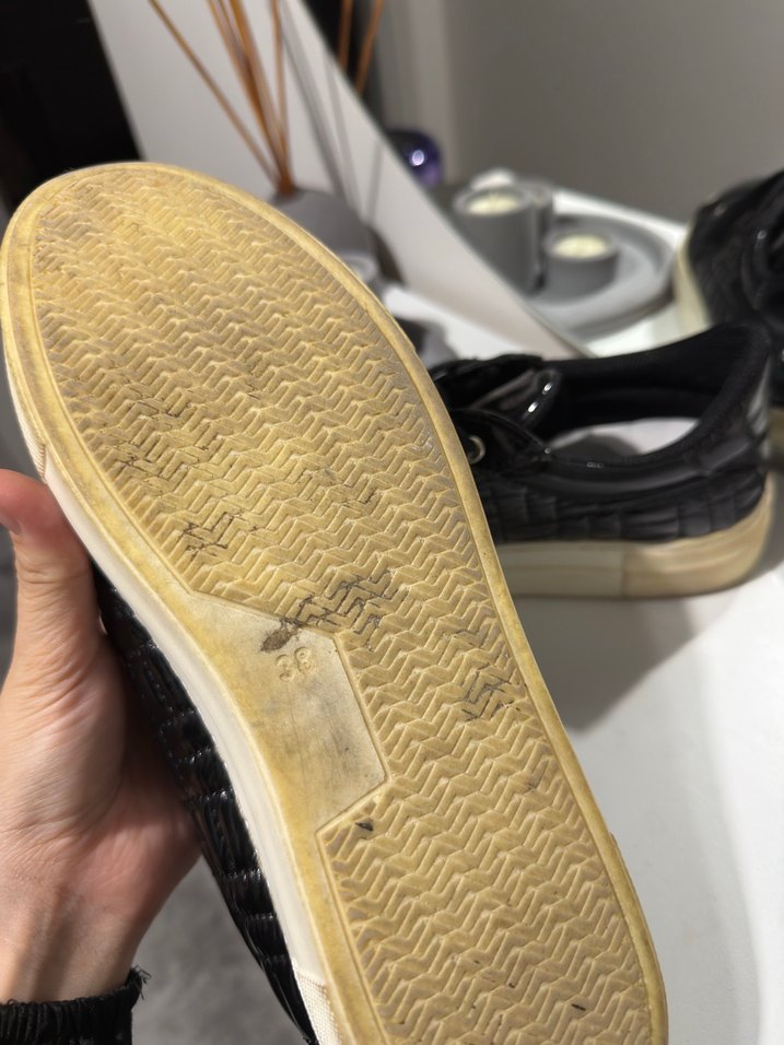 Siyah 
Desenli Bağcıklı Kadın Spor Ayakkabı - Görsel 3