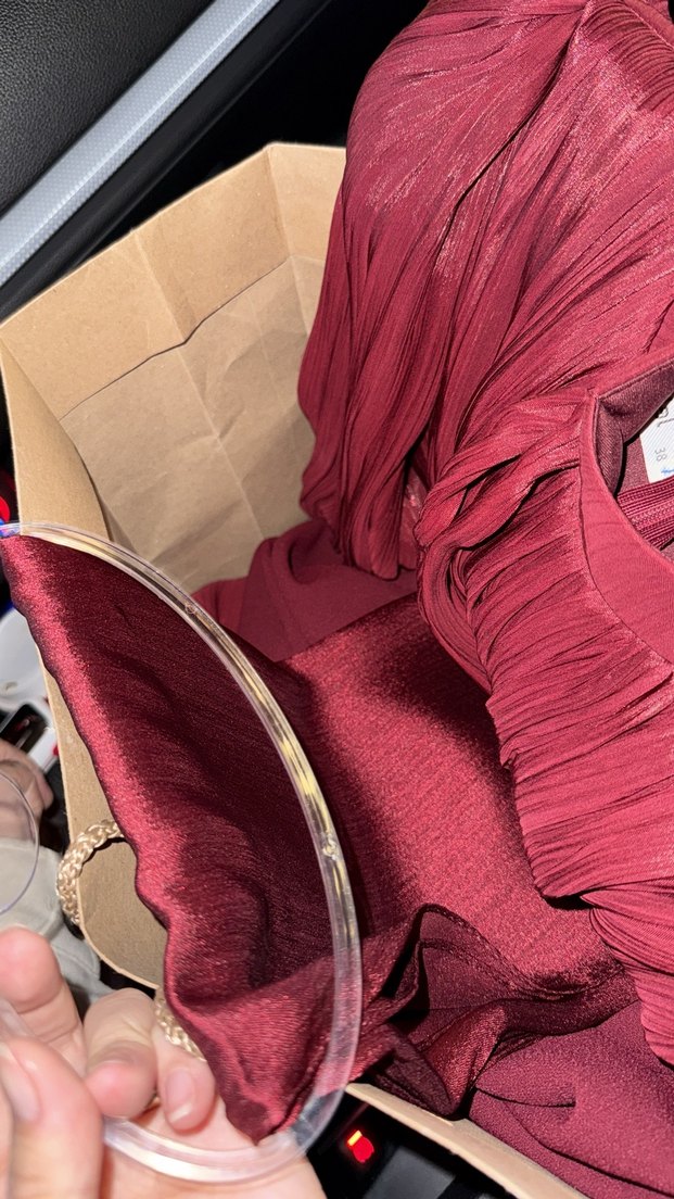 Bordo drapeli elbise şal dahil

Şalda gelecektir - Görsel 4