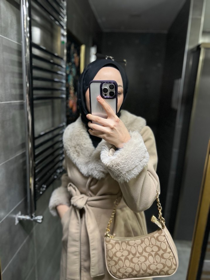 Kürk Detaylı Camel Süet Kadın Trençkot - Görsel 3