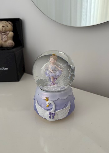 Mor Prenses Figürlü Kar Küresi - Görsel 2