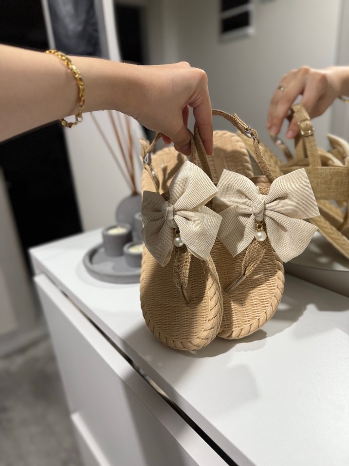 Bej Fiyonklu Kadın Dolgu Topuklu Sandalet - Görsel 4