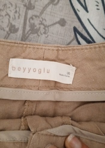 Beyoğlu Butik Bej Keten Mini Volanlı Kadın Şort