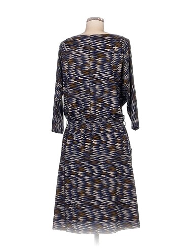 s Beden Batik Kısa Elbise %70 İndirimli.