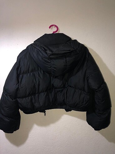 Bershka Bersha crop mont
