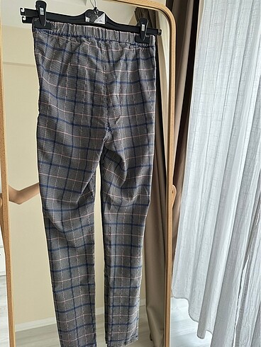 38 Beden Pull&Bear Pantolon