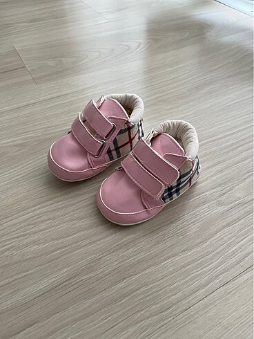 Funny Burberry desen bebek ayakkabısı