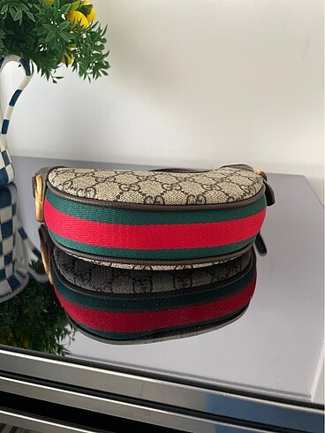 Beden Gucci mini çanta