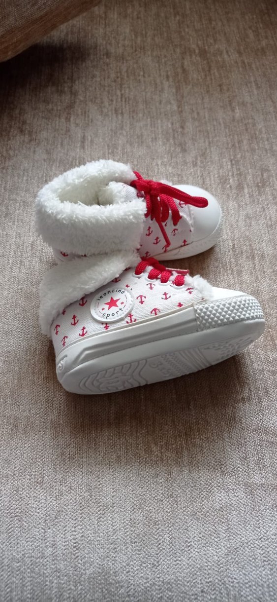 Kız Bebek Beyaz Nakışlı İlk Adım Ayakkabısı - Görsel 2