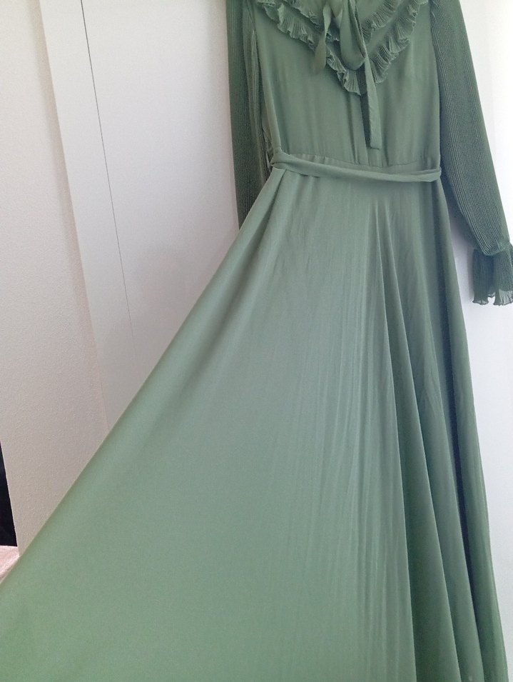 Diger Kadın Uzun Yeşil Piliseli Elbise - Görsel 4