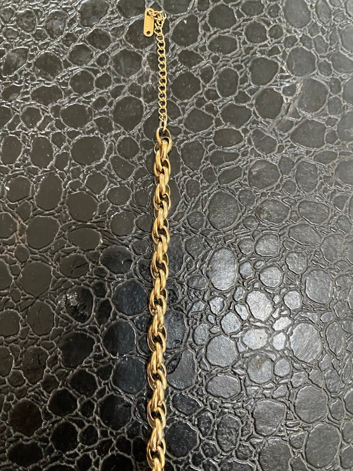 Altın Renkli Zincir Detaylı Kadın çelik bileklik - Görsel 2