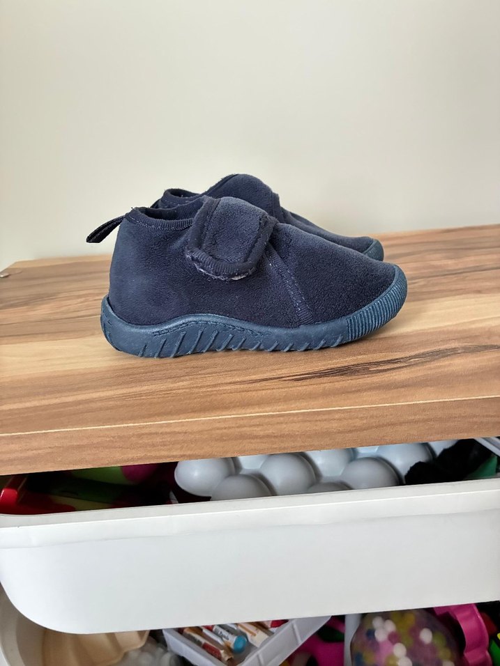 Erkek Çocuk Mavi Cırtlı Sıcak Terlik 23 numara - Görsel 2