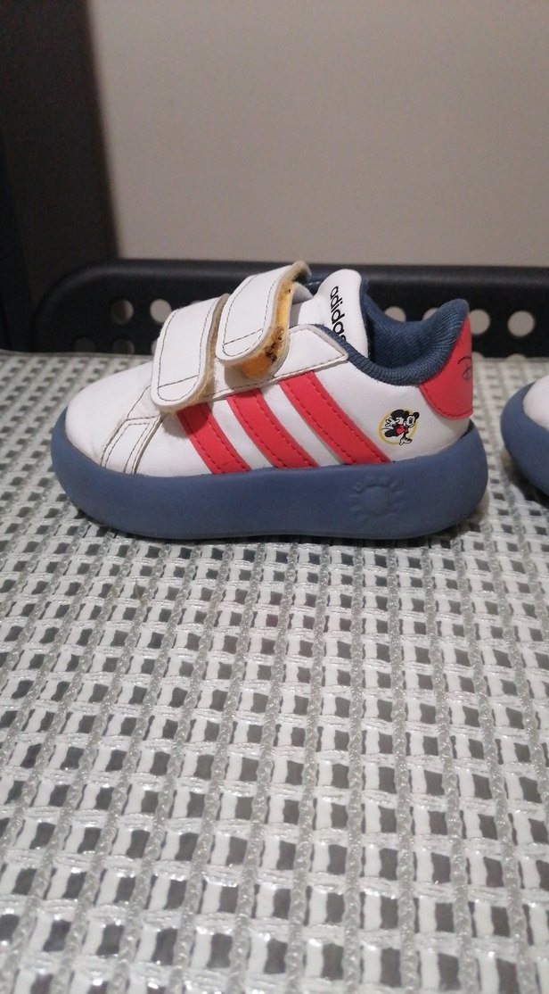 Adidas Erkek Çocuk Beyaz Spor Ayakkabı 21 numara - Görsel 4