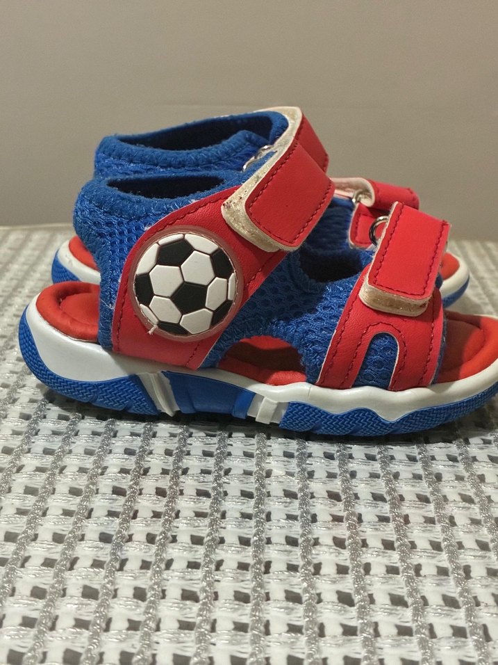 Çocuk Futbol Temalı Renkli Cırt Cırtlı Terlik - Görsel 2