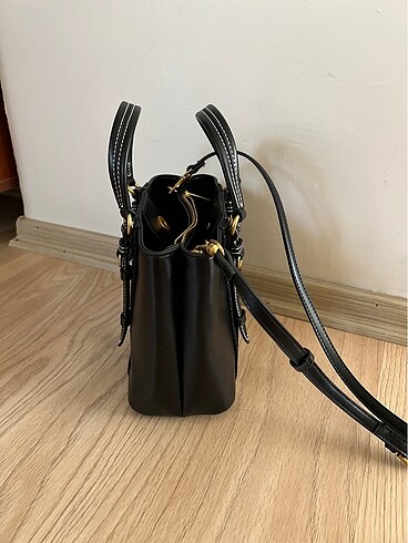 Beden siyah Renk Zara mini cıty çanta