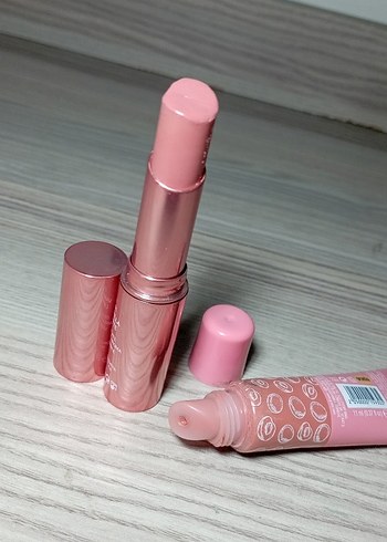 Golden Rose Dudak Parlatıcı ve Lip Gloss - Görsel 3