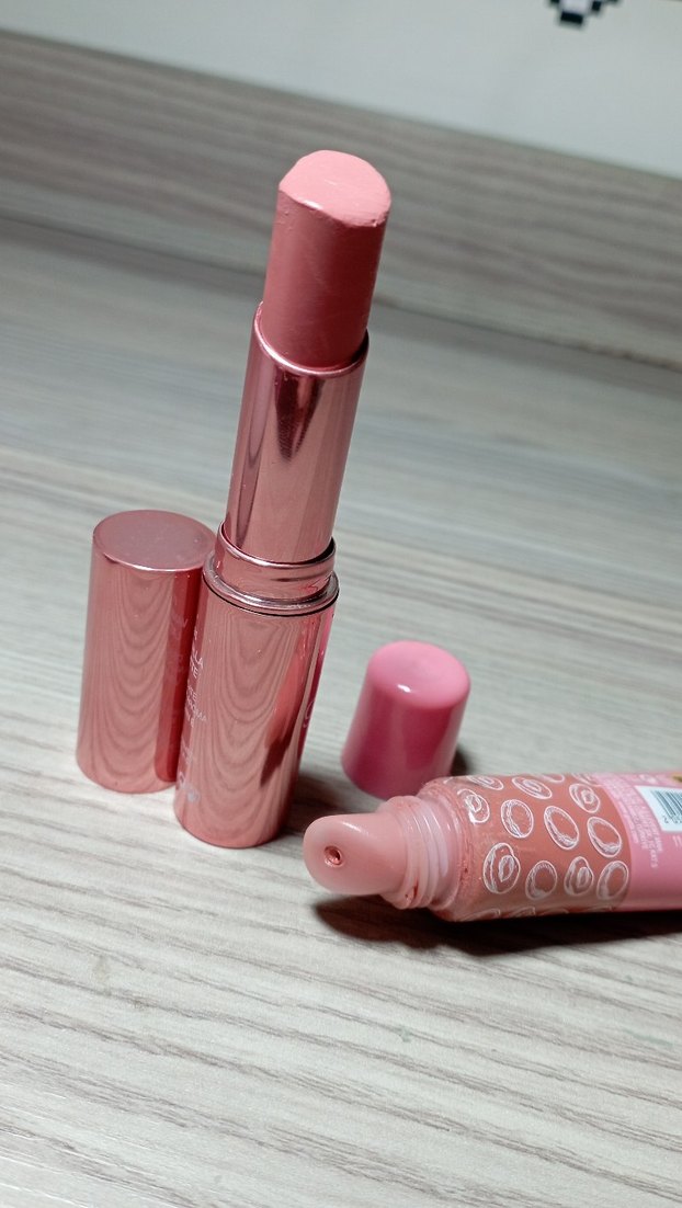 Golden Rose Dudak Parlatıcı ve Lip Gloss - Görsel 4