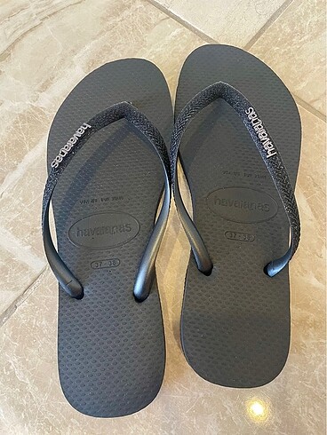 39 Beden siyah Renk Havaianas