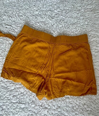 l Beden Pullu and bear mini şort