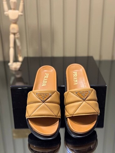 36 Beden çeşitli Renk PRADA 36-41 SİZE