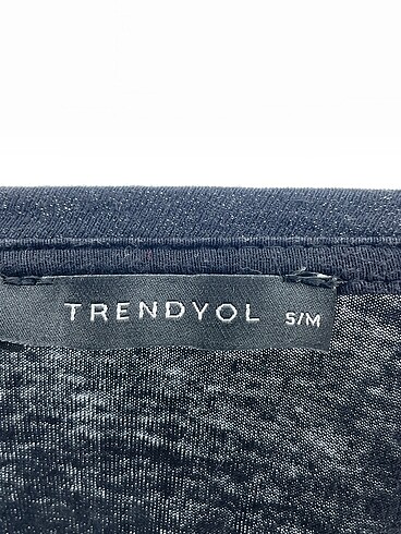 s Beden siyah Renk Trendyol & Milla T-shirt %70 İndirimli.